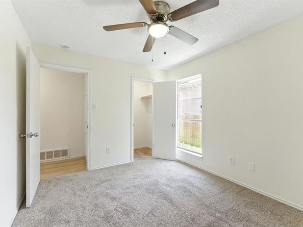 6905-6907 W Cleburne Road , Fort Worth Texas 76133