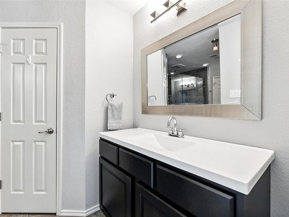 7324  Fuller Circle , Fort Worth Texas 76133