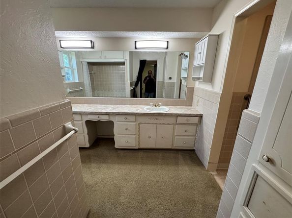 1610  Iroquois Drive , Garland Texas 75043