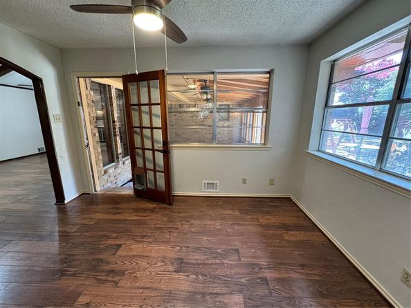 1610  Iroquois Drive , Garland Texas 75043