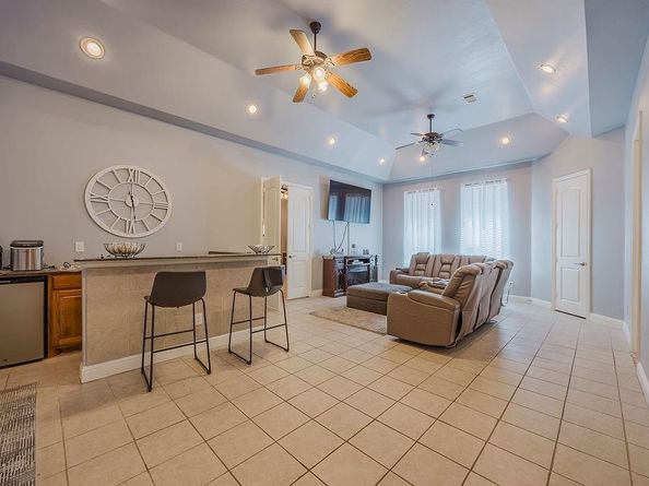 1011  Parview Circle , Grand Prairie Texas 75104
