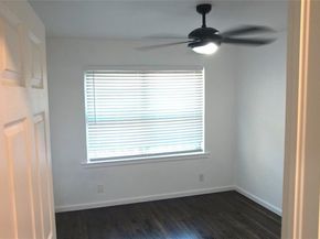 1101  Noble Avenue , Carrollton Texas 75006