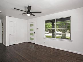 1101  Noble Avenue , Carrollton Texas 75006