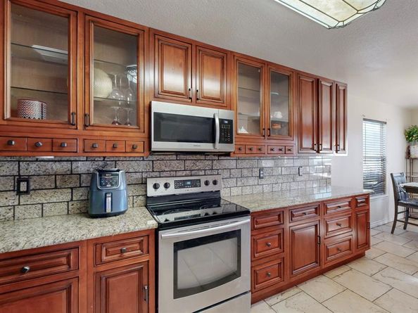 1088  Magnolia Lane , Cedar Hill Texas 75104