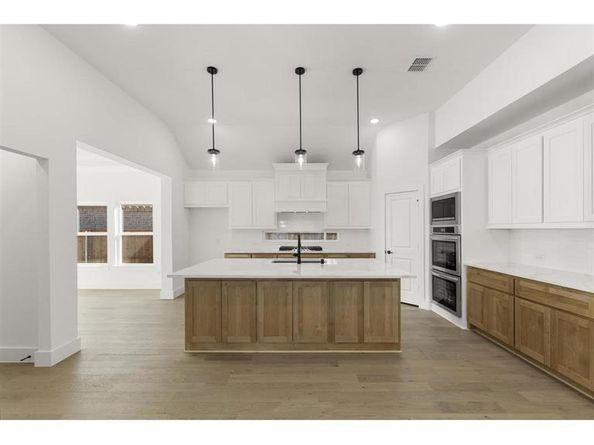 8117  Twin Creek Trail , Rowlett Texas 75089