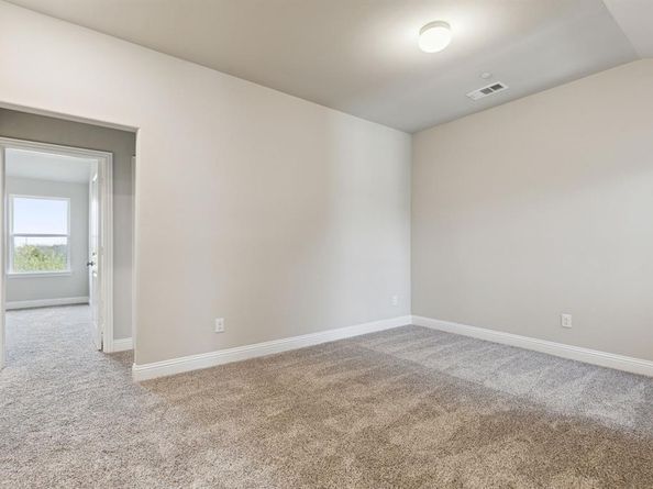 548  Hutchinson Lane , Lewisville Texas 75077