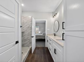 1913 E Myrtle Street , Fort Worth Texas 76104