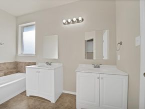 811  Parkside Drive , Cedar Hill Texas 75104