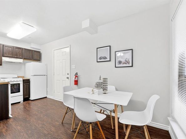 9829  Walnut Street  308, Dallas Texas 75243