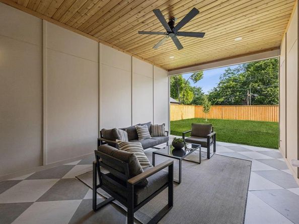 6244  Richmond Avenue , Dallas Texas 75214