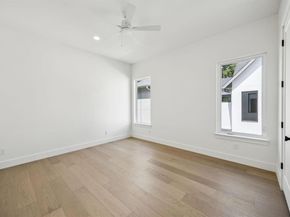 6244  Richmond Avenue , Dallas Texas 75214