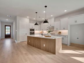 2076  Spotted Fawn Drive , Arlington Texas 76005