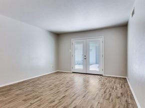 4022  Ridglea Country Club Drive  608, Fort Worth Texas 76126