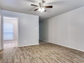 4022  Ridglea Country Club Drive  608, Fort Worth Texas 76126