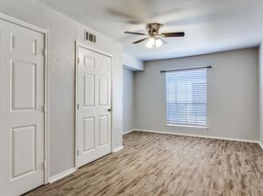 4022  Ridglea Country Club Drive  608, Fort Worth Texas 76126