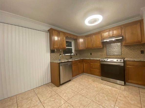 3420  Hidalgo Drive  301, Dallas Texas 75220