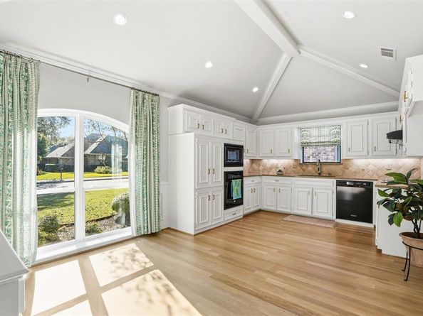 6627  Lovington Drive , Dallas Texas 75252