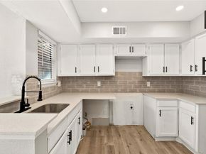 9801  Walnut Street  212, Dallas Texas 75243