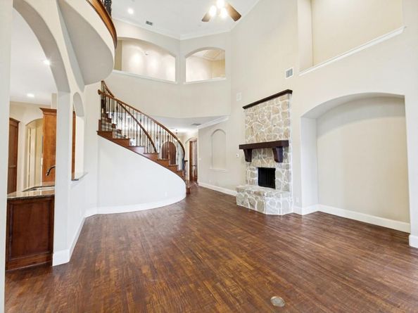 1114  Wynne Drive , Garland Texas 75044