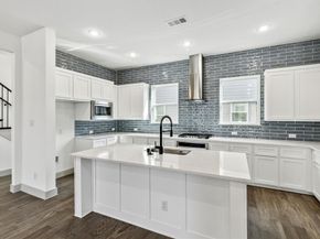 2541  Carmelita Street , Dallas Texas 75212