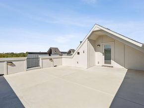 2541  Carmelita Street , Dallas Texas 75212