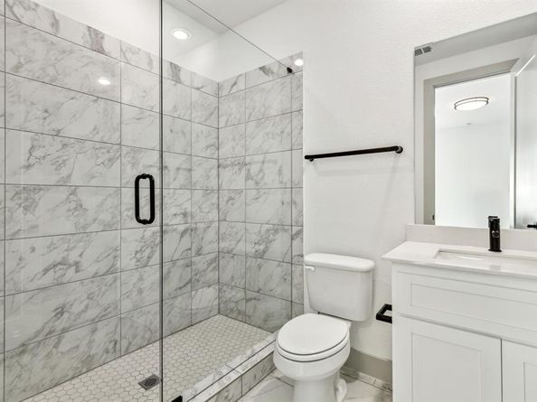 2541  Carmelita Street , Dallas Texas 75212