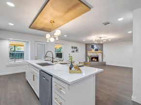 602 S Waxahachie Street , Mansfield Texas 76063