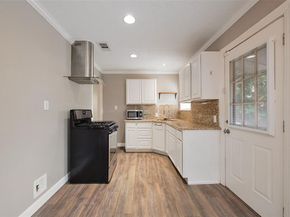 4913  Calmont Avenue , Fort Worth Texas 76107
