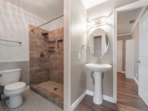 4913  Calmont Avenue , Fort Worth Texas 76107