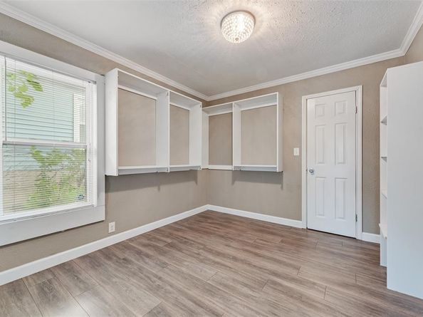 4913  Calmont Avenue , Fort Worth Texas 76107