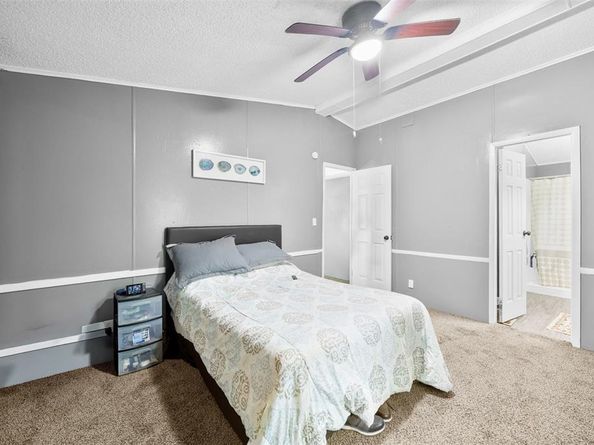 107  Syble Jean Drive  B, Burleson Texas 76028