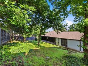 413  Rochelle Boulevard , Irving Texas 75062