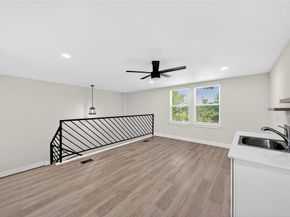 4128  Pluto Street , Dallas Texas 75212