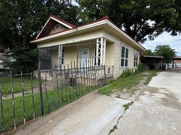 2405  Roosevelt Avenue , Fort Worth Texas 76164