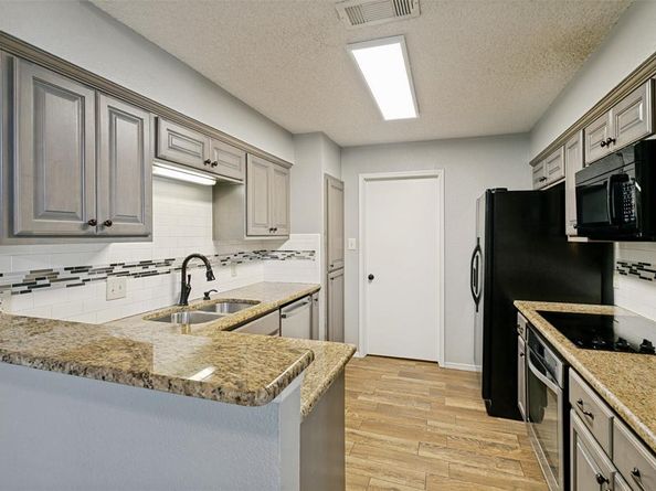 1103  Appleton Drive , Mansfield Texas 76063