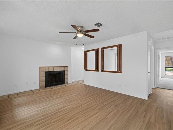 2103  Friendly Drive  3211, Arlington Texas 76011