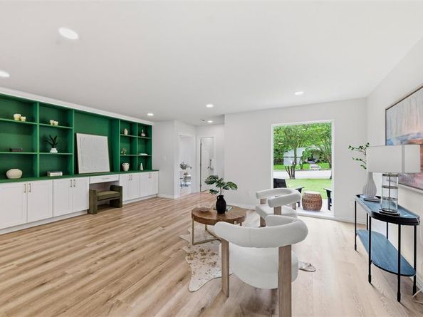 7003  Lindsley Avenue , Dallas Texas 75223