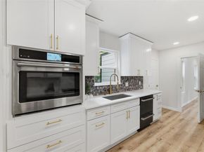 7003  Lindsley Avenue , Dallas Texas 75223
