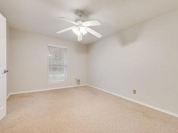 809  Buffalo Drive , Arlington Texas 76013