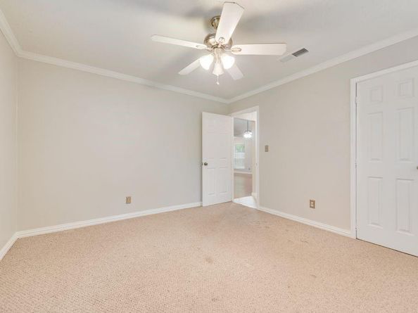 809  Buffalo Drive , Arlington Texas 76013