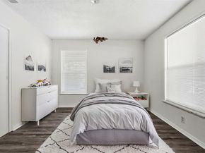 2806 E Atoll Drive , Dallas Texas 75216