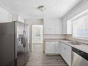 2806 E Atoll Drive , Dallas Texas 75216