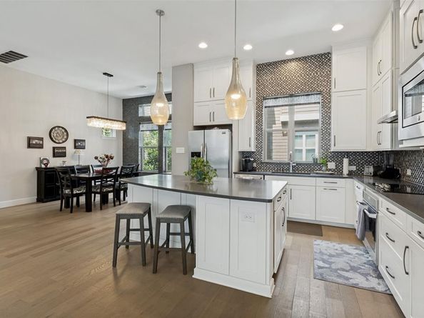 5932  Evening Star Place , Dallas Texas 75235