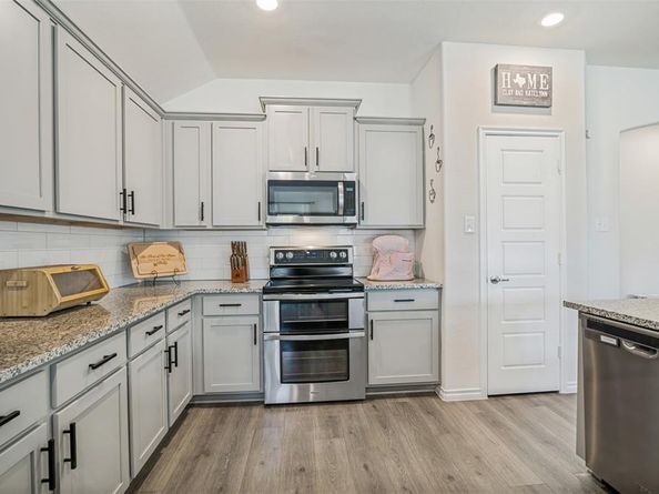 917  Crepe Myrtle Lane , Anna Texas 75409