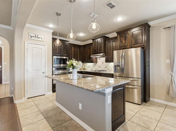 7532  Balaton Court , Grand Prairie Texas 75054