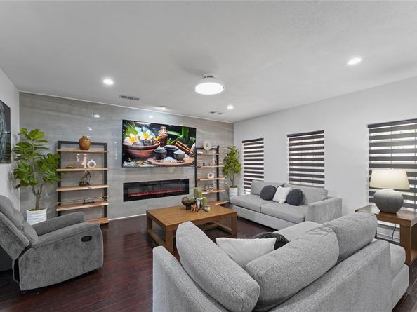 3533  Lark Meadow Way , Dallas Texas 75287