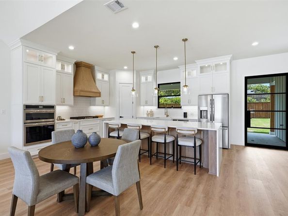 6404  Camp Bowie Boulevard , Fort Worth Texas 76116
