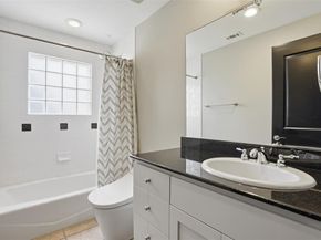 2613  Museum Way , Fort Worth Texas 76107