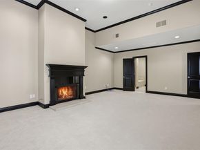 2613  Museum Way , Fort Worth Texas 76107