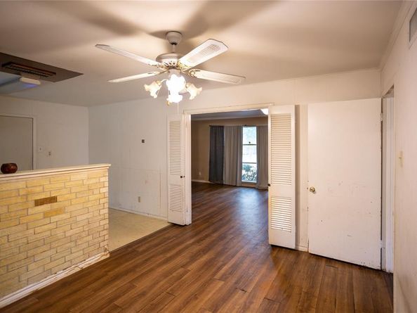 11332  Lanewood Circle , Dallas Texas 75218